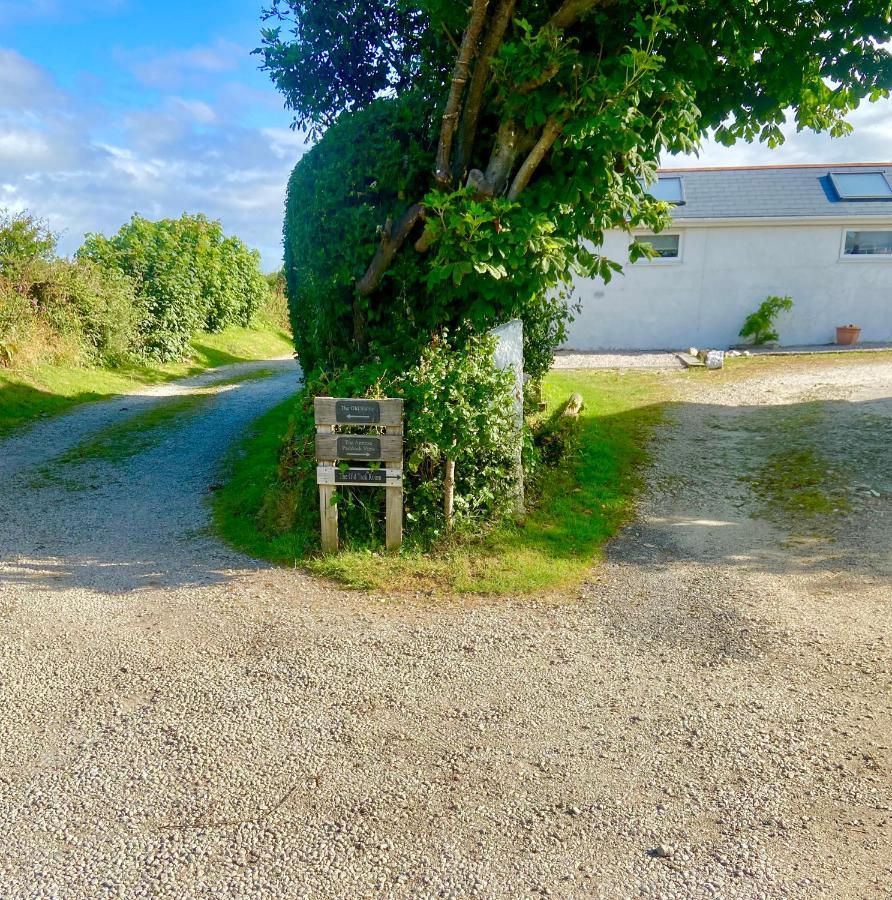 Stunning Annexe 1 Luxury Bedroom, Eating Area & Bathroom Only! Truro Eksteriør bilde