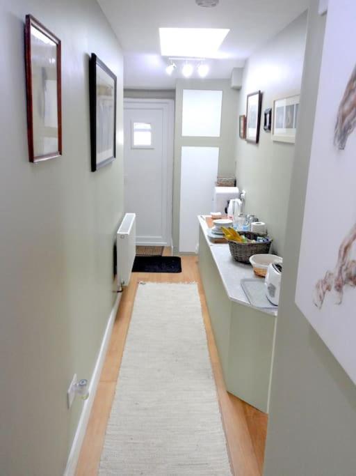 Stunning Annexe 1 Luxury Bedroom, Eating Area & Bathroom Only! Truro Eksteriør bilde